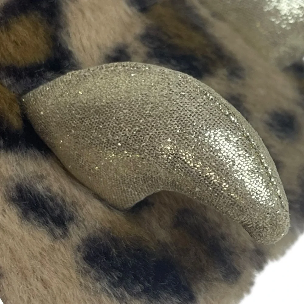 NWT Old Navy Kids Plush Slippers XXL Youth 5-6 Critter Leopard Monster Claw Feet